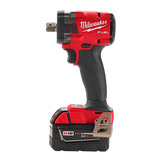 Kit de llave de impacto compacta M18 FUEL™ de 1/2" con retención de pasador Milwaukee 2855P-22R - imagen 2